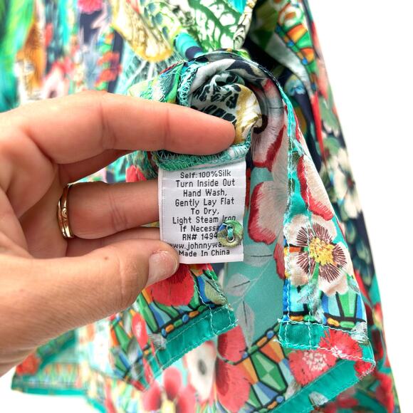 Johnny Was Tigres Et Fleurs Silk Button Down Shirt Tropical Tiger XS Blouse - Picture 11 of 11